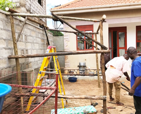 Building an outside kitchen in Garuga