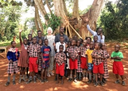 Jane with the children of Bussi school, Uganda